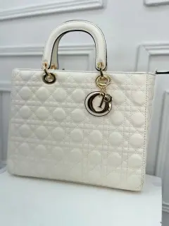 Cartera grande de relieve